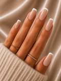 Press-on nails French manucure Nude épurée, Epsylaya Suisse – vue 1